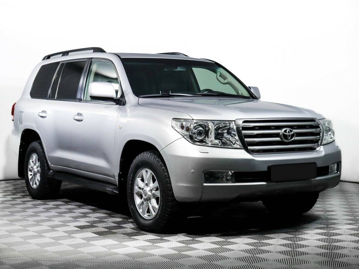 Купить Toyota Land Cruiser с пробегом. Фото: #2