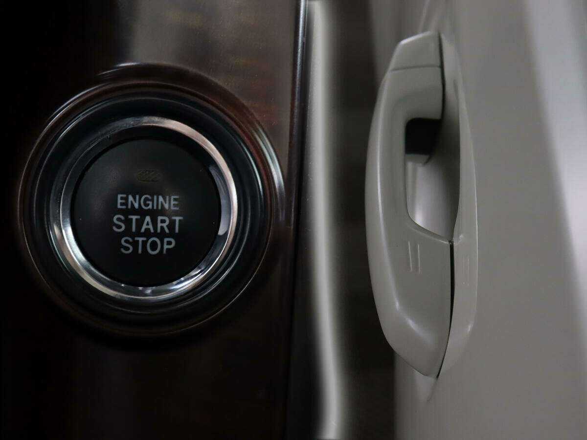 Купить Toyota Land Cruiser Prado с пробегом. Фото: #14