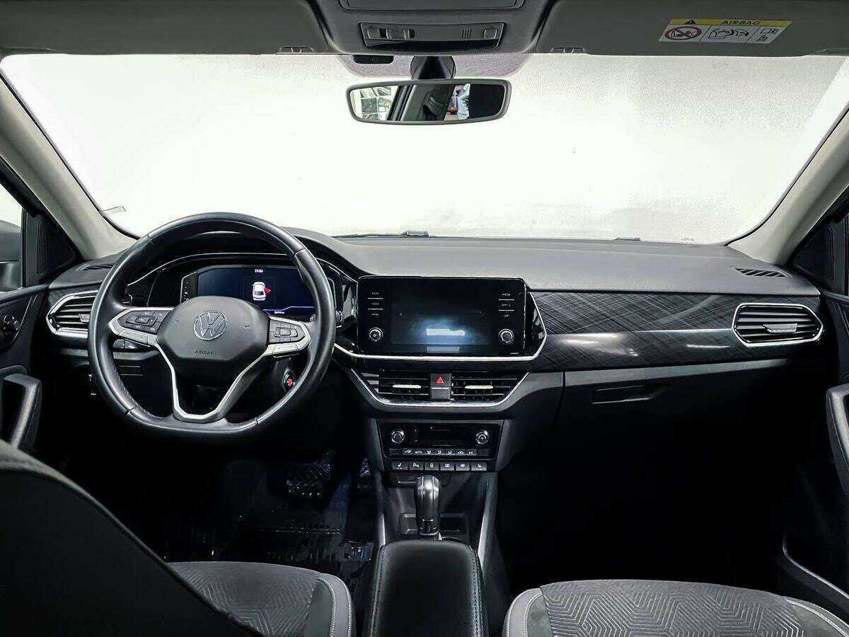 Купить Volkswagen Polo с пробегом. Фото: #8