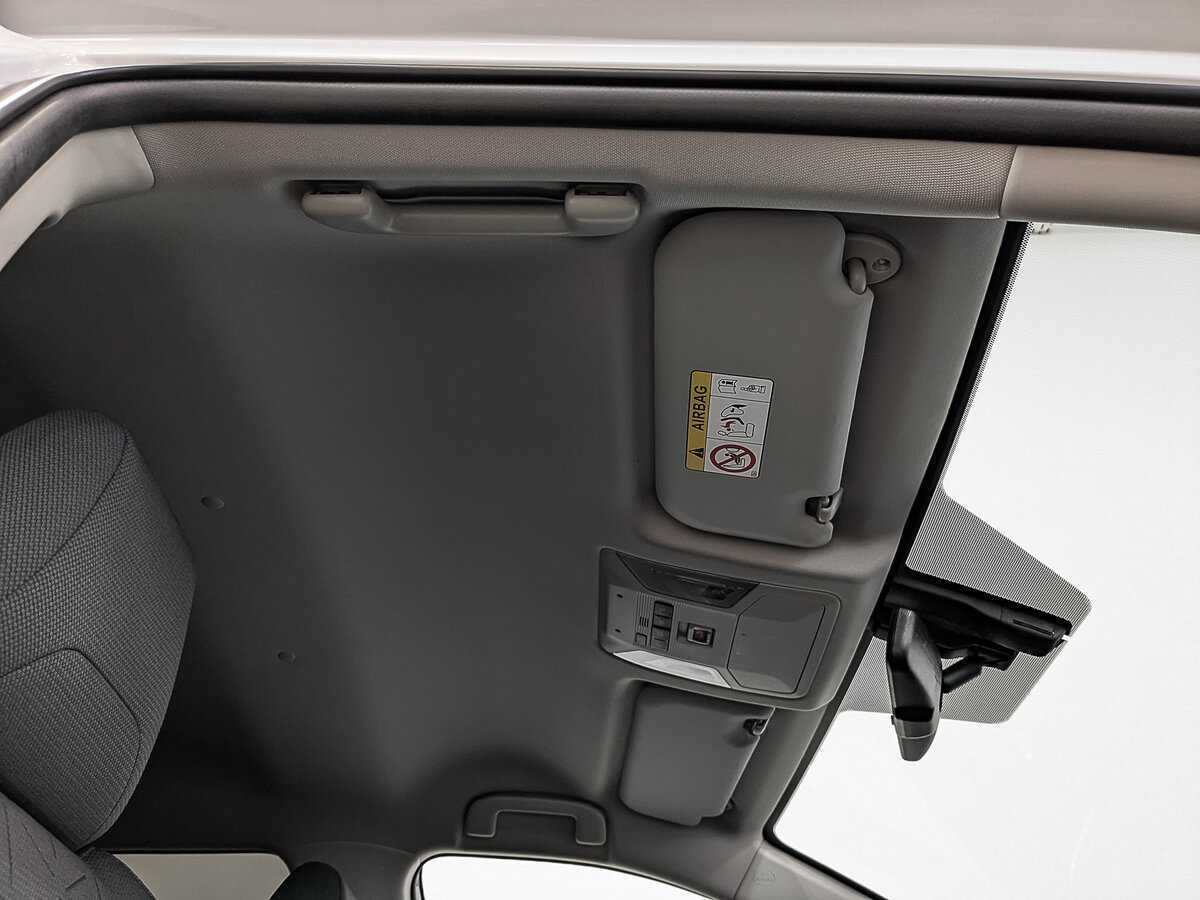 Купить Toyota RAV4 с пробегом. Фото: #21