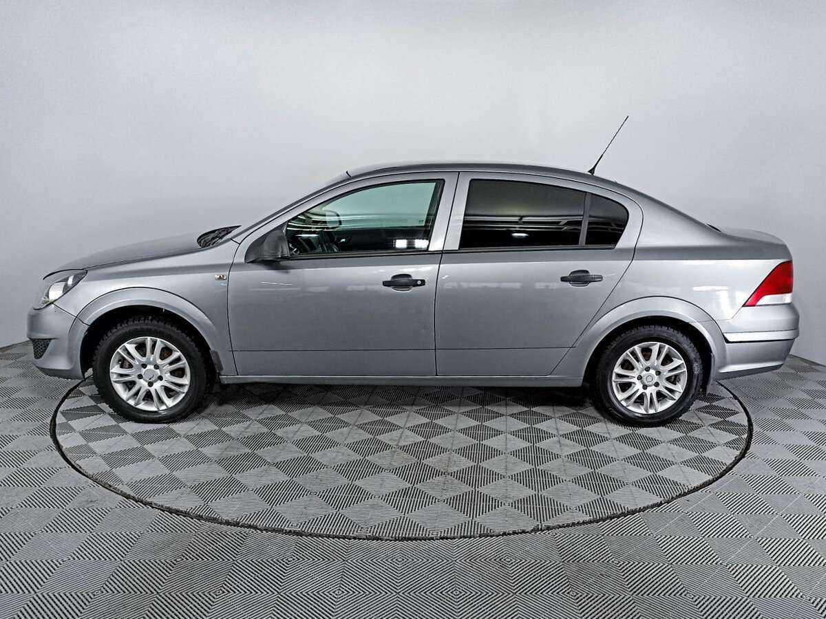 Купить Opel Astra с пробегом. Фото: #7