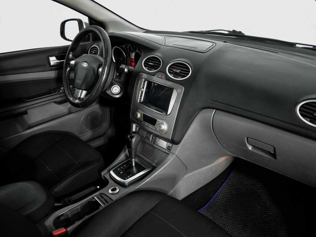 Купить Ford Focus с пробегом. Фото: #11