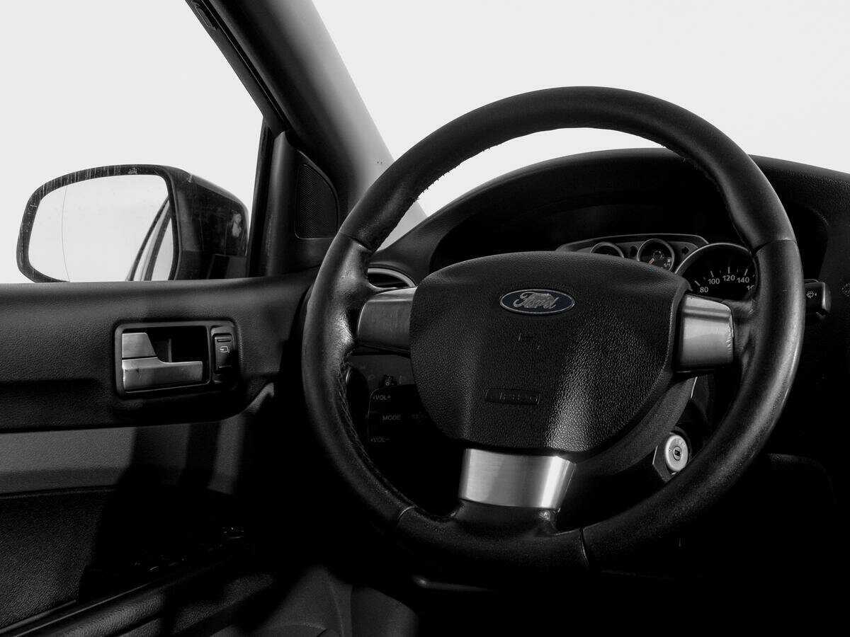 Купить Ford Focus с пробегом. Фото: #13