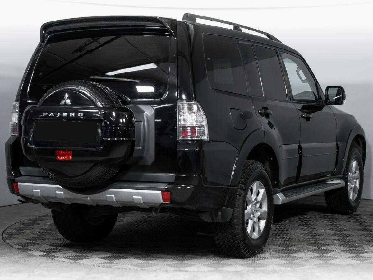 Купить Mitsubishi Pajero с пробегом. Фото: #4