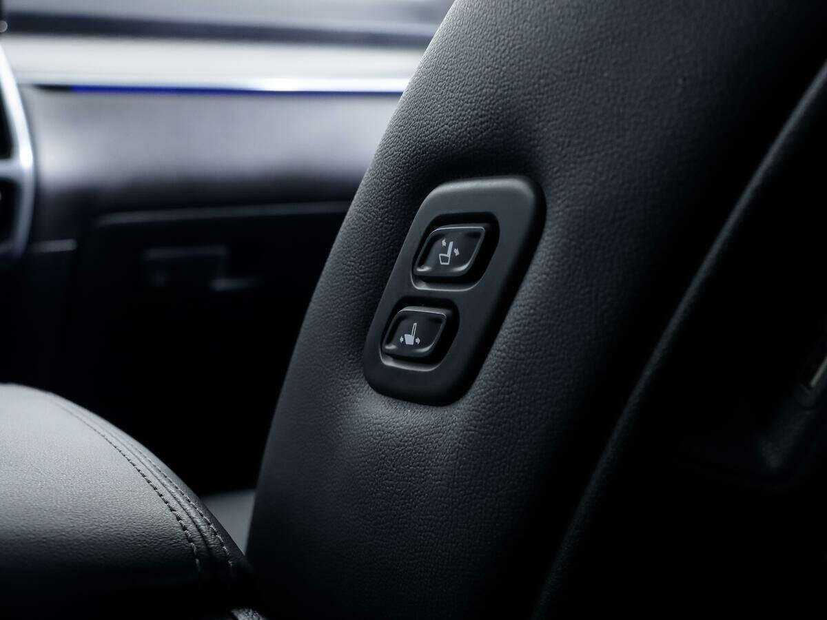 Купить Kia Sorento с пробегом. Фото: #10