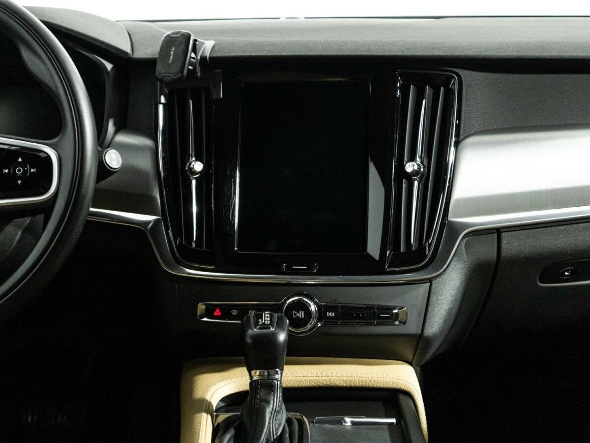 Купить Volvo V90 с пробегом. Фото: #13