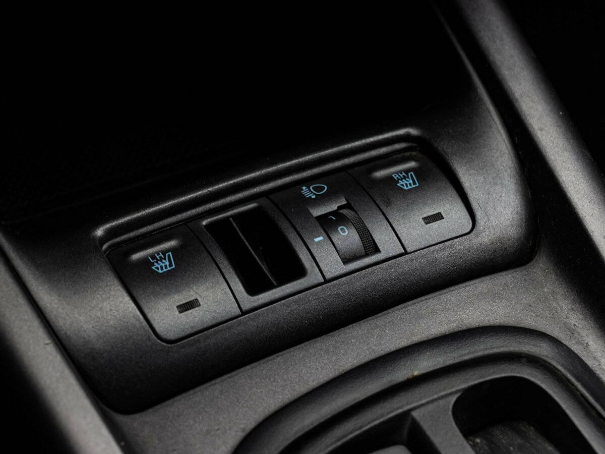 Купить Hyundai Elantra с пробегом. Фото: #14