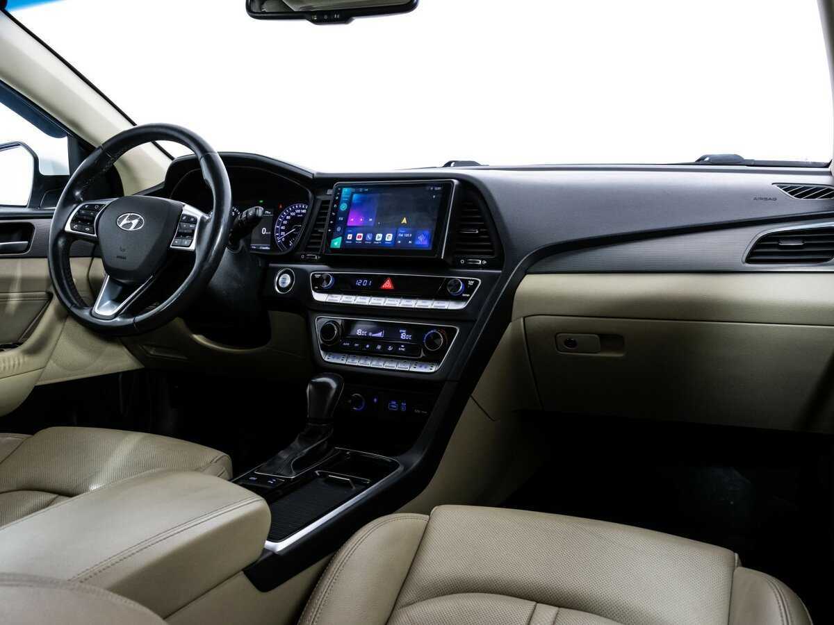 Купить Hyundai Sonata с пробегом. Фото: #6