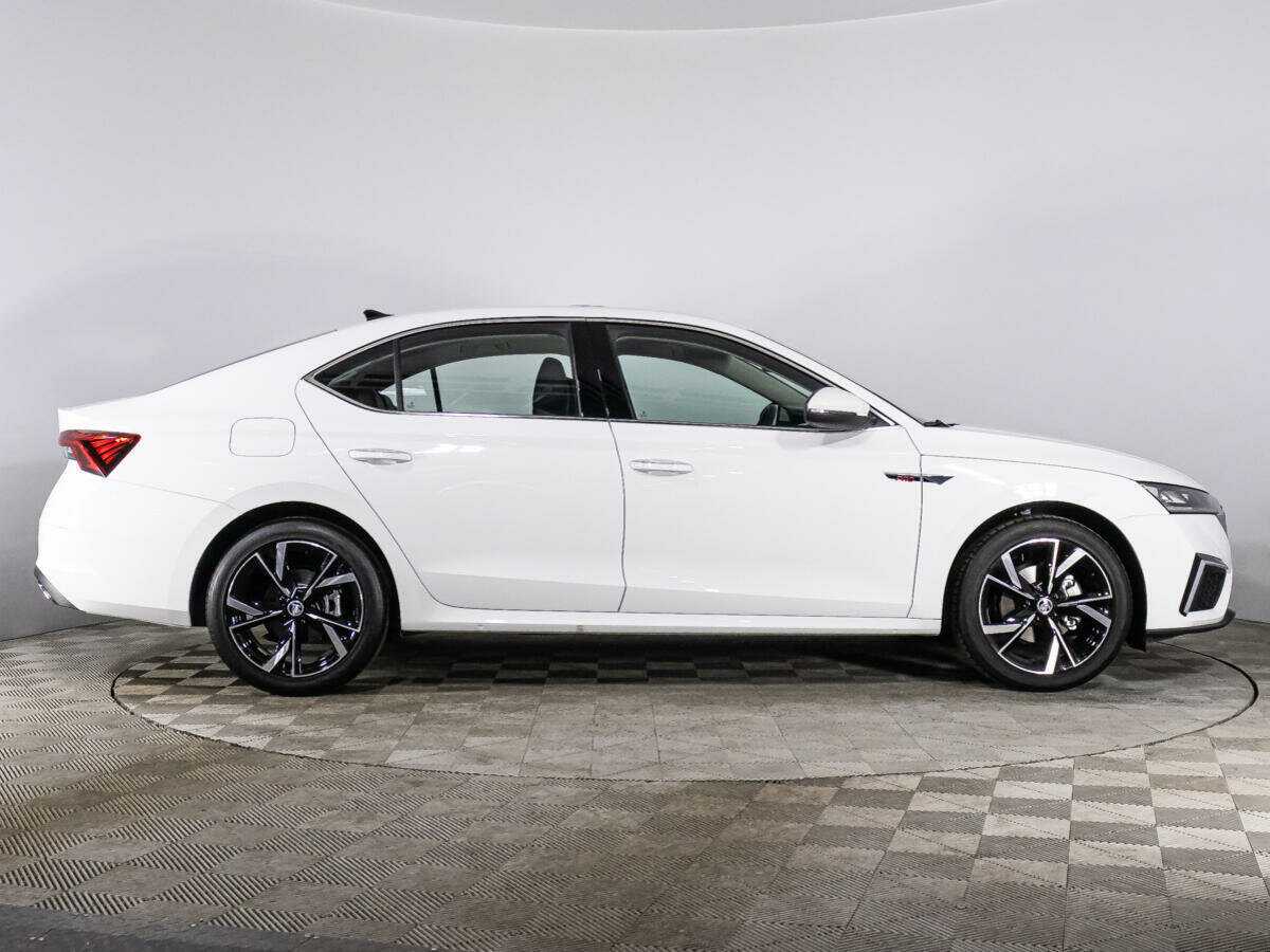 Купить Skoda Octavia с пробегом. Фото: #3