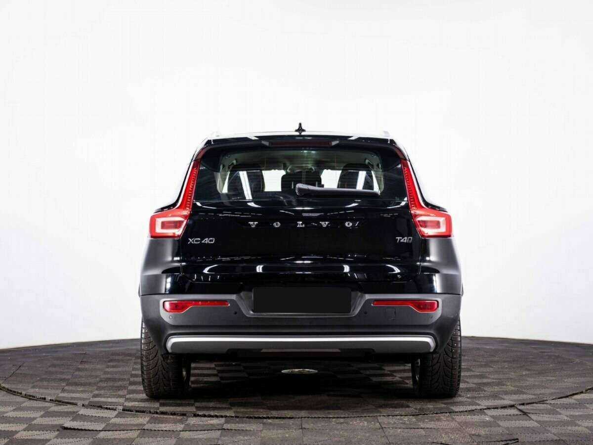 Купить Volvo XC40 с пробегом. Фото: #4