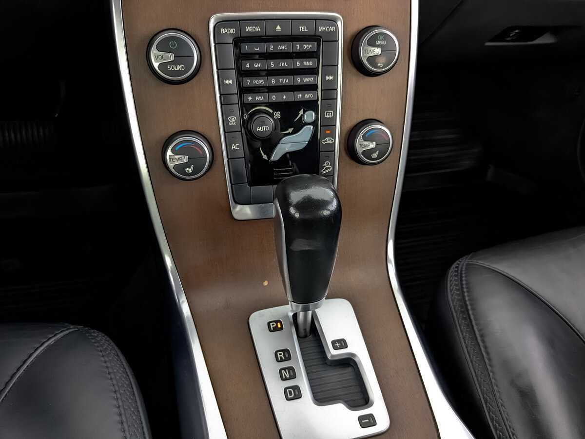 Купить Volvo XC70 с пробегом. Фото: #22
