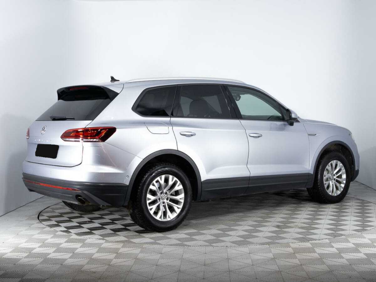 Купить Volkswagen Touareg с пробегом. Фото: #3