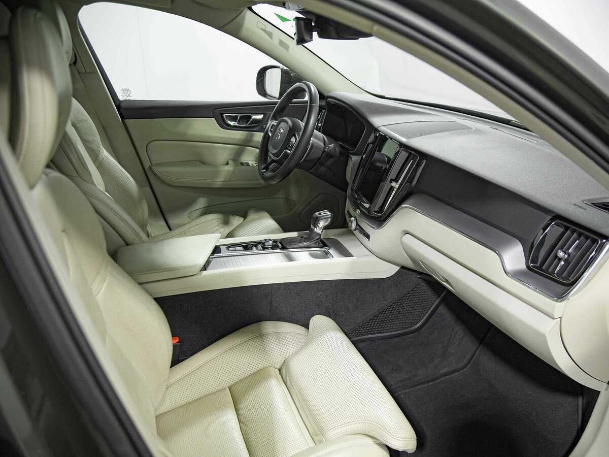 Купить Volvo XC60 с пробегом. Фото: #21