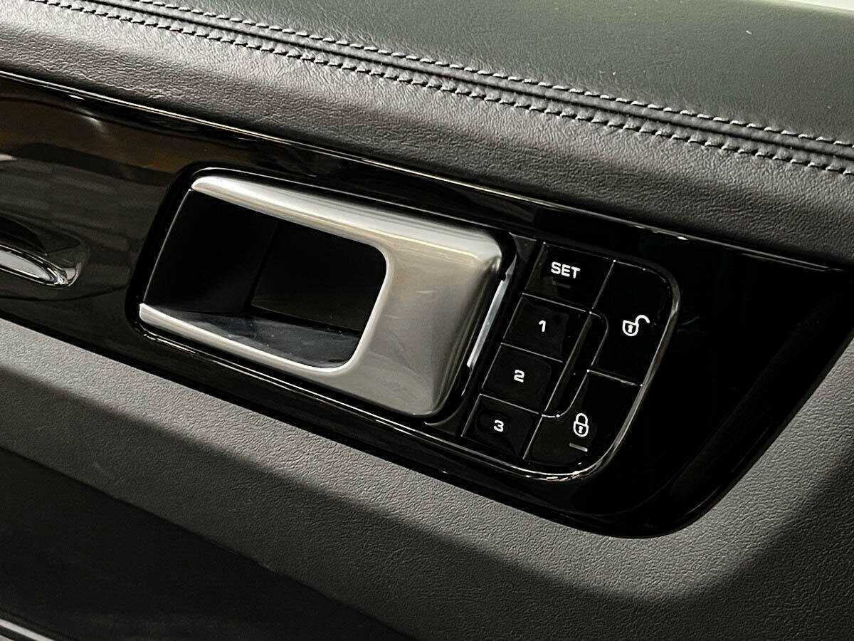 Купить Porsche Cayenne с пробегом. Фото: #14
