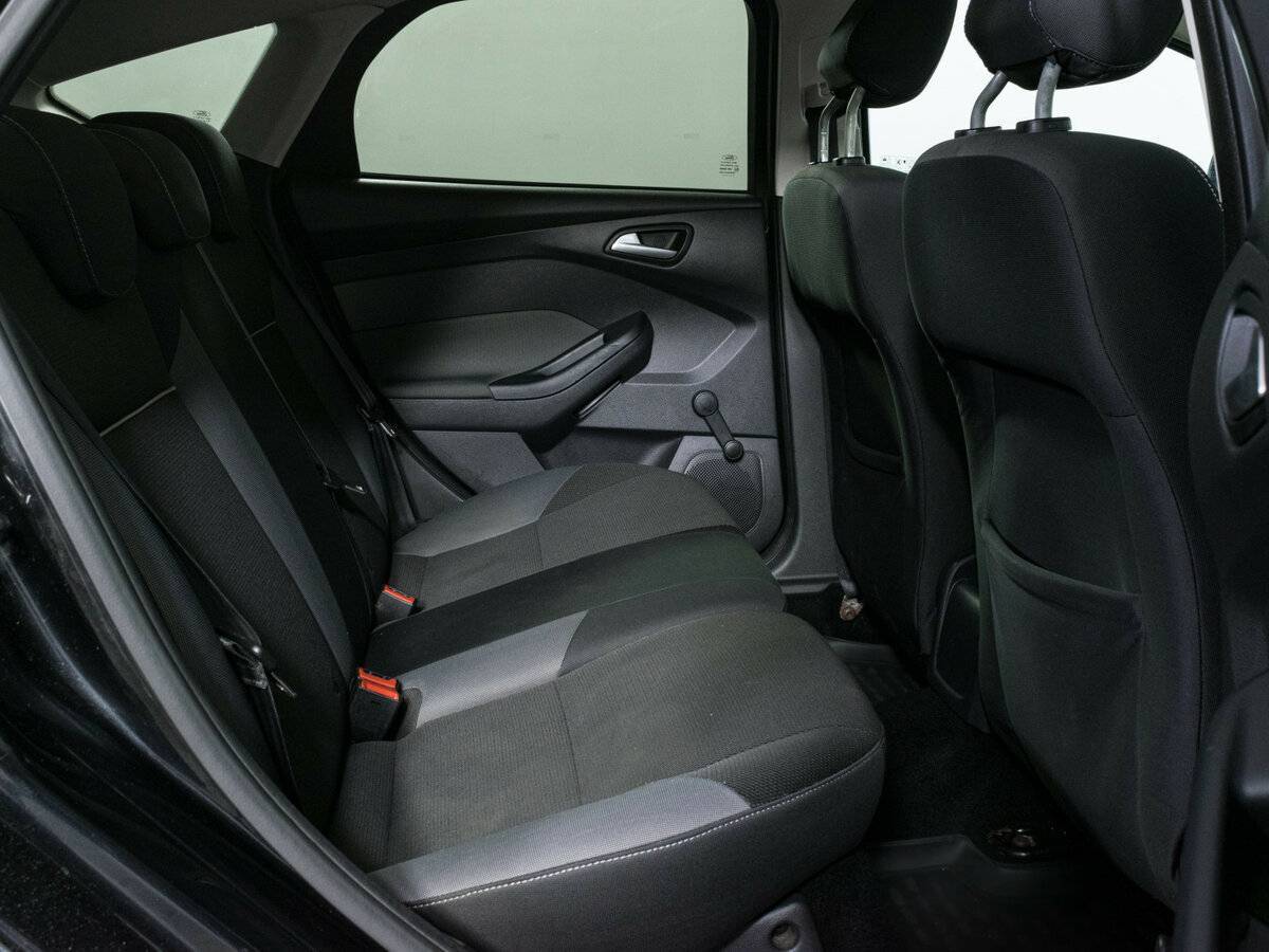 Купить Ford Focus с пробегом. Фото: #9