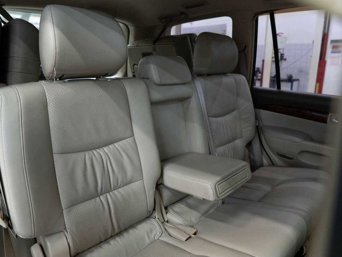 Купить Toyota Land Cruiser Prado с пробегом. Фото: #8