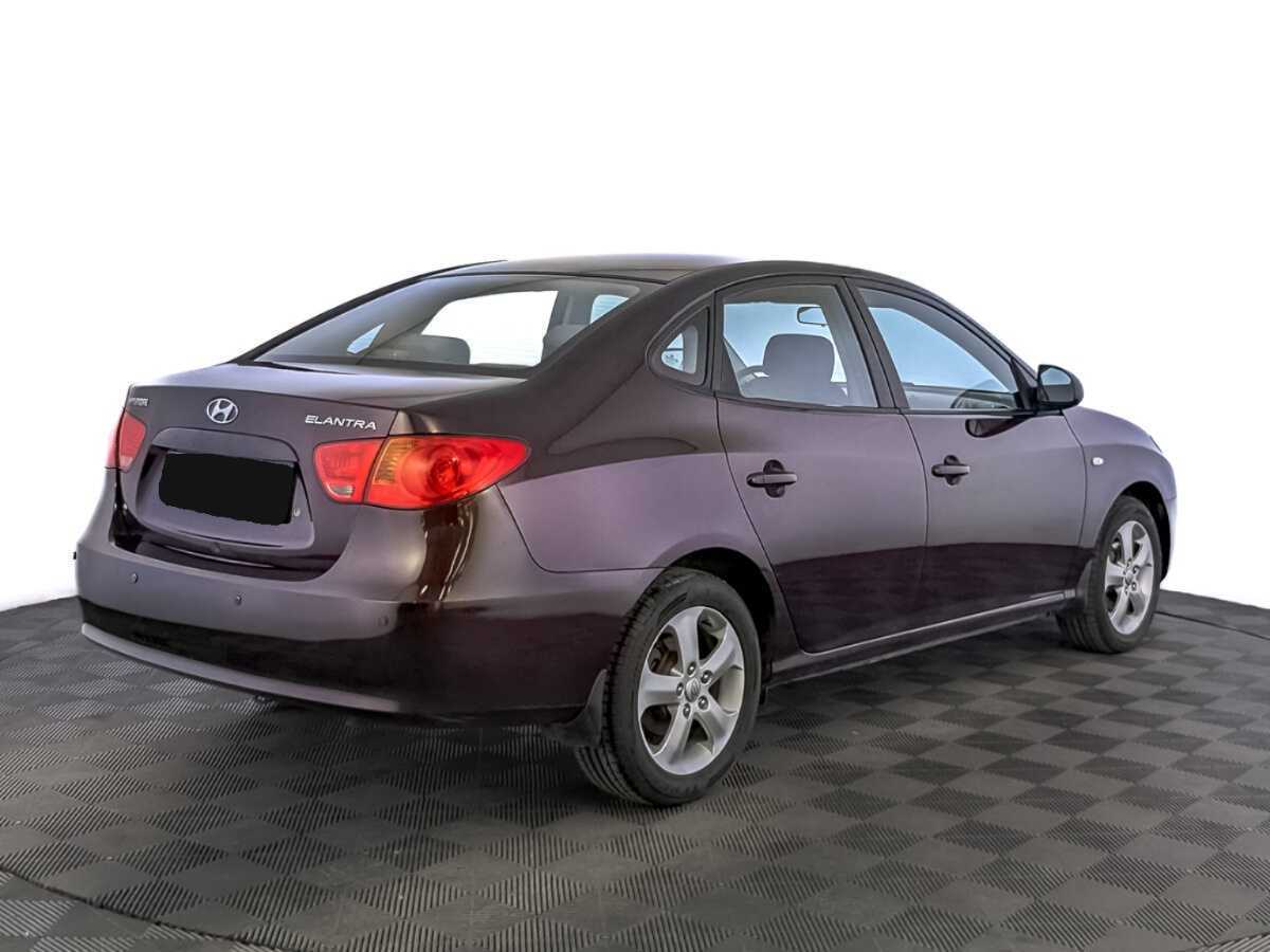 Купить Hyundai Elantra с пробегом. Фото: #4