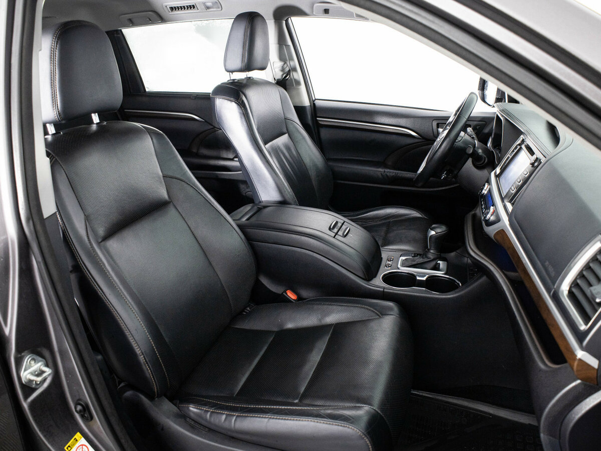 Купить Toyota Highlander с пробегом. Фото: #6