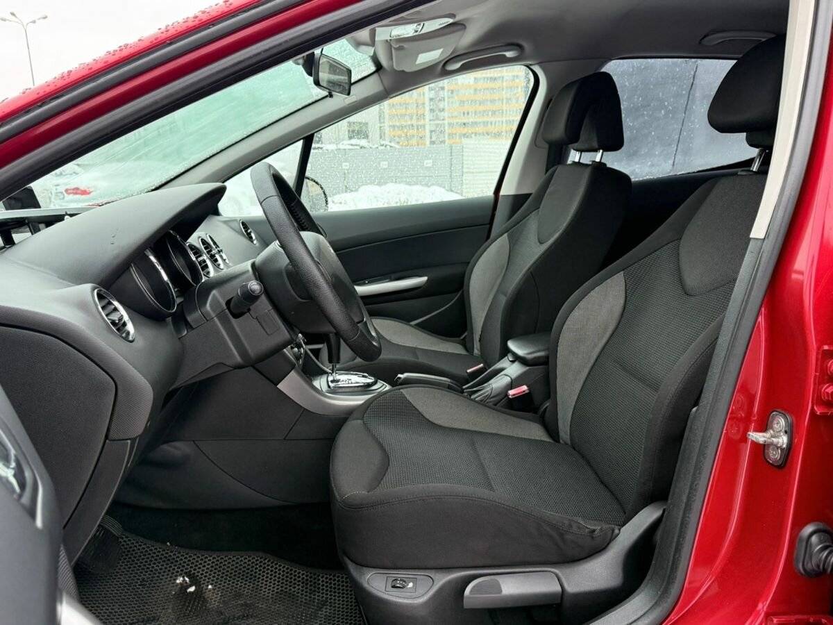 Купить Peugeot 308 с пробегом. Фото: #9