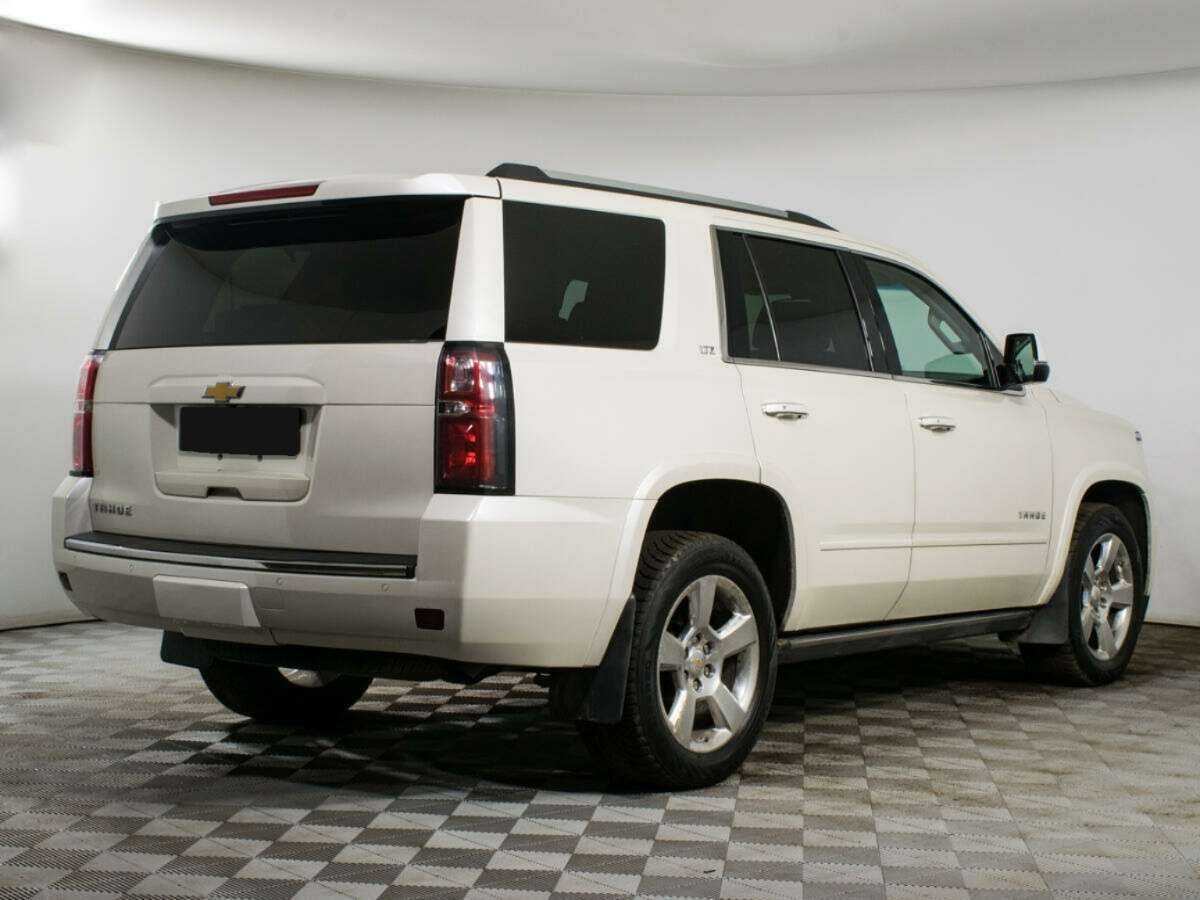 Купить Chevrolet Tahoe с пробегом. Фото: #4