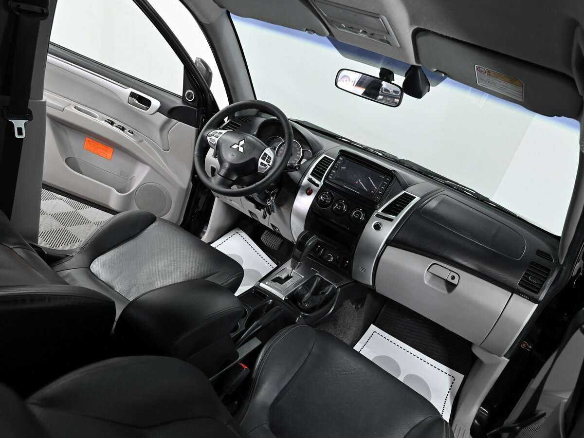 Купить Mitsubishi Pajero Sport с пробегом. Фото: #4