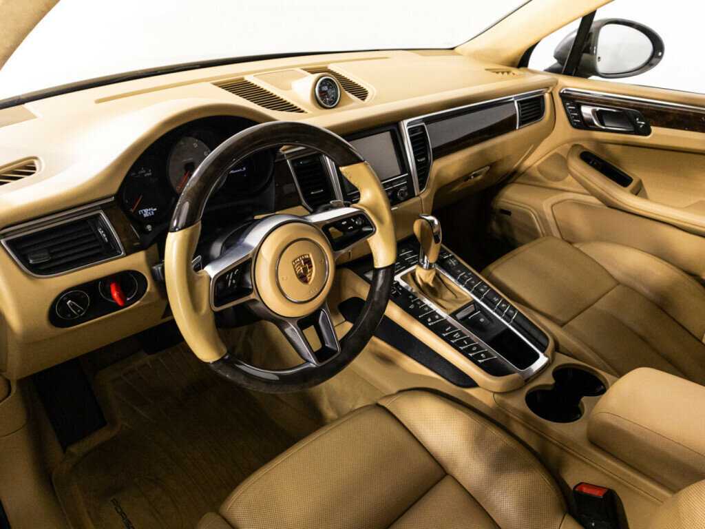 Купить Porsche Macan с пробегом. Фото: #10