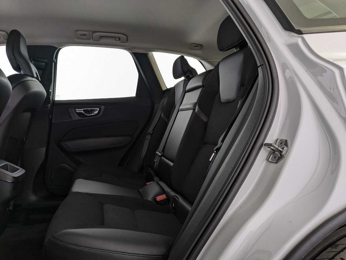Купить Volvo XC60 с пробегом. Фото: #17