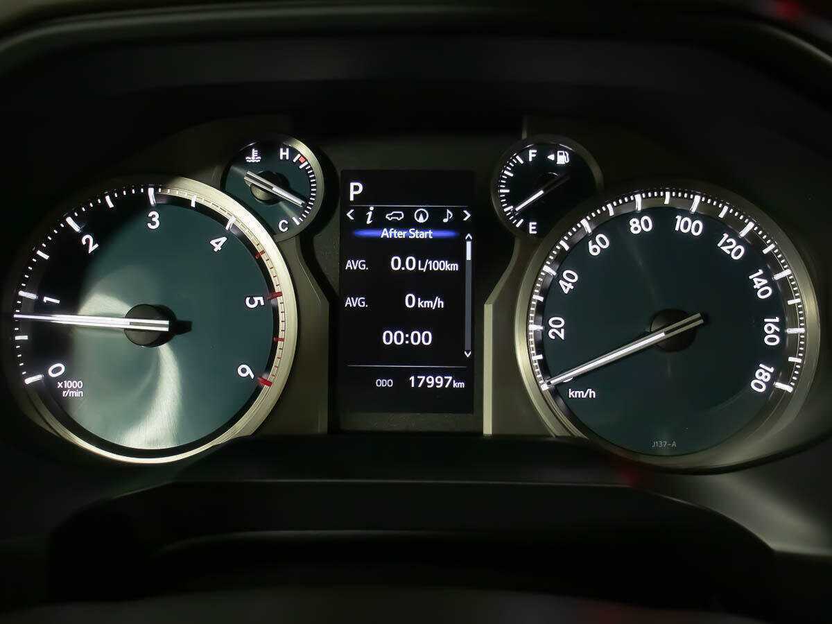 Купить Toyota Land Cruiser Prado с пробегом. Фото: #14