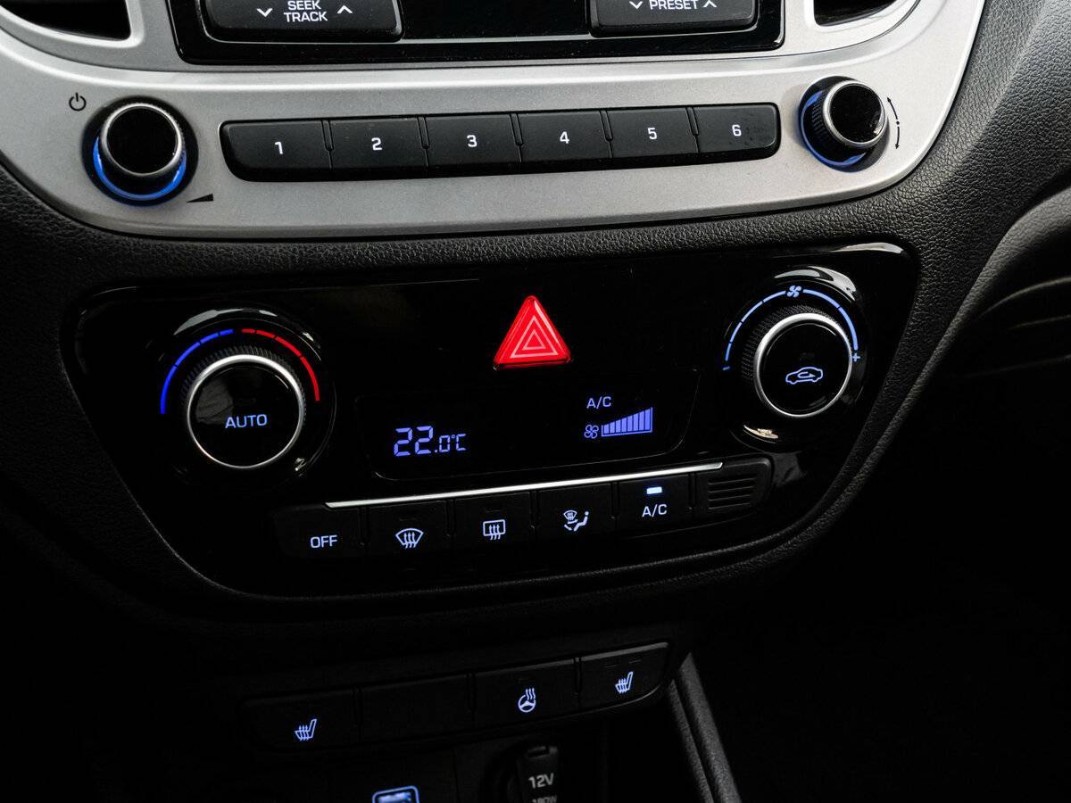 Купить Hyundai Solaris с пробегом. Фото: #15