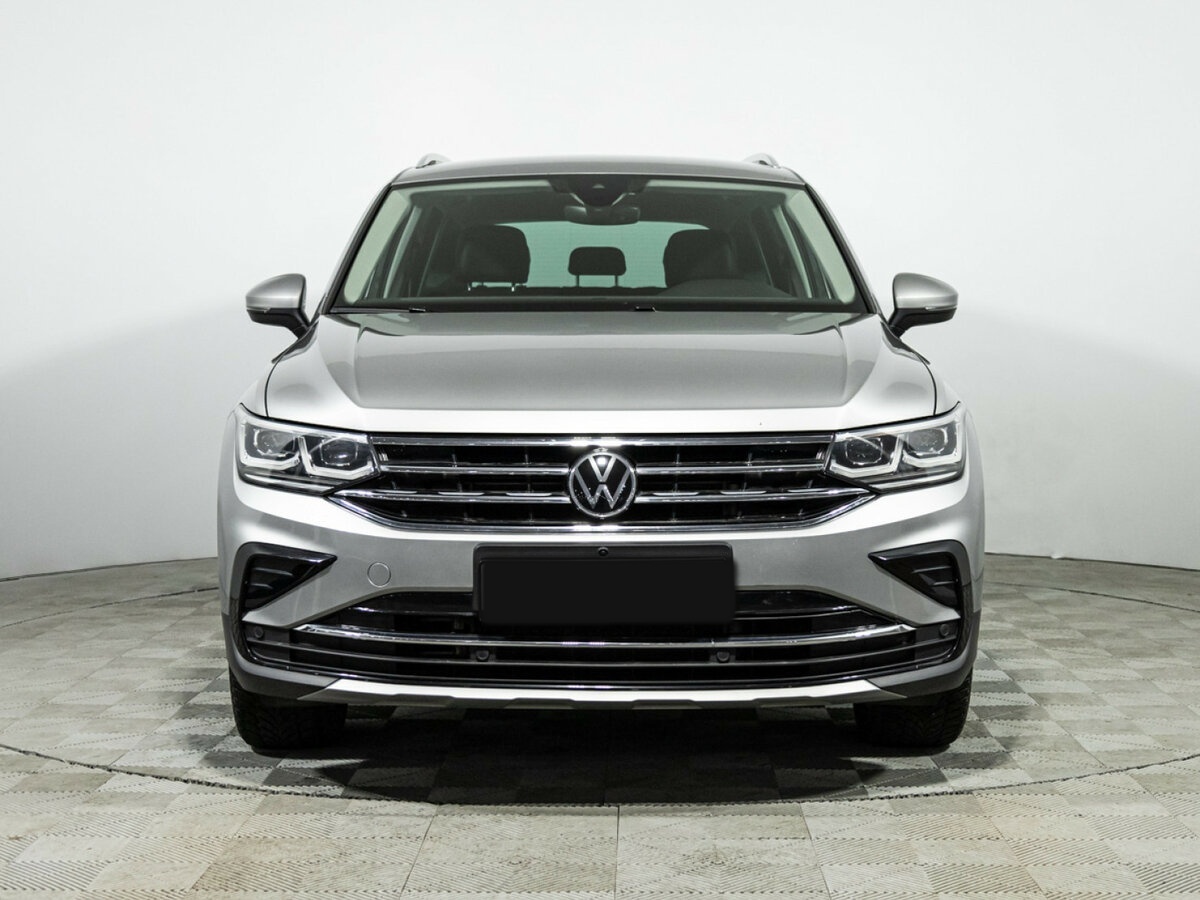 Купить Volkswagen Tiguan с пробегом. Фото: #1