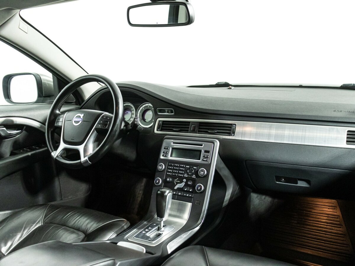 Купить Volvo XC70 с пробегом. Фото: #7