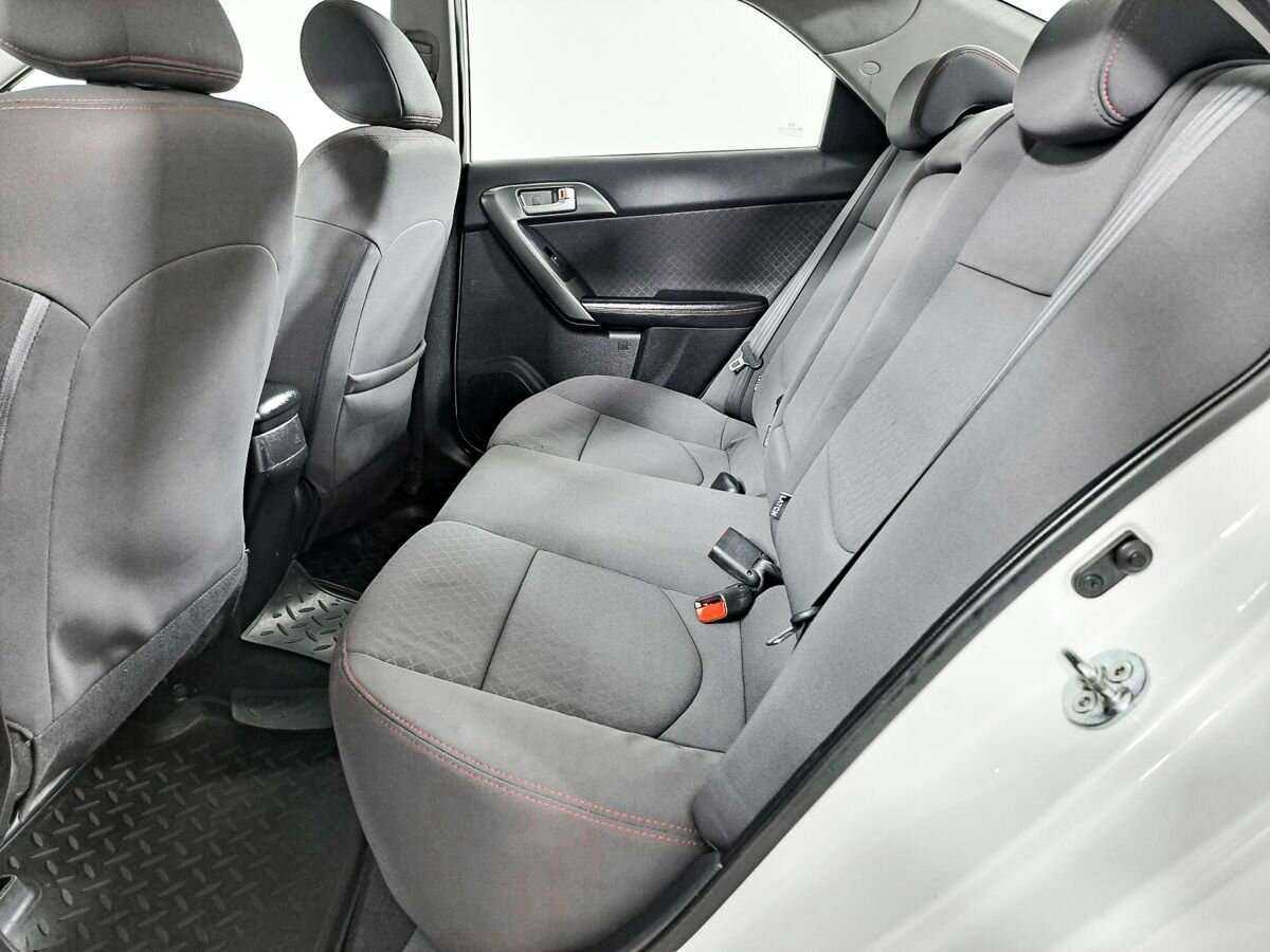 Купить Kia Cerato с пробегом. Фото: #9