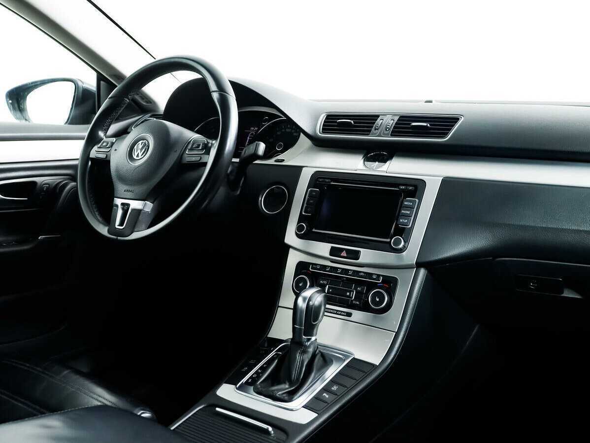 Купить Volkswagen Passat CC с пробегом. Фото: #7