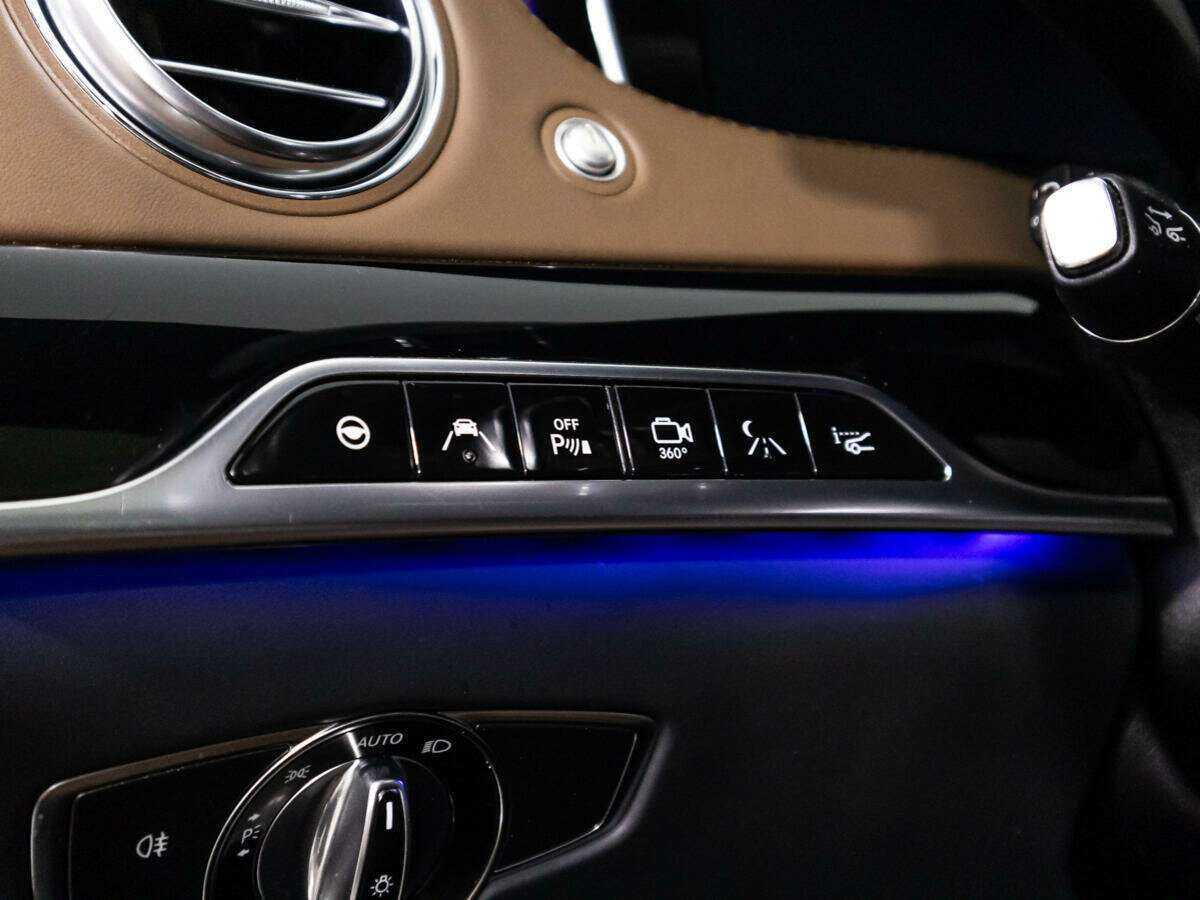 Купить Mercedes-Benz S-Класс AMG с пробегом. Фото: #17
