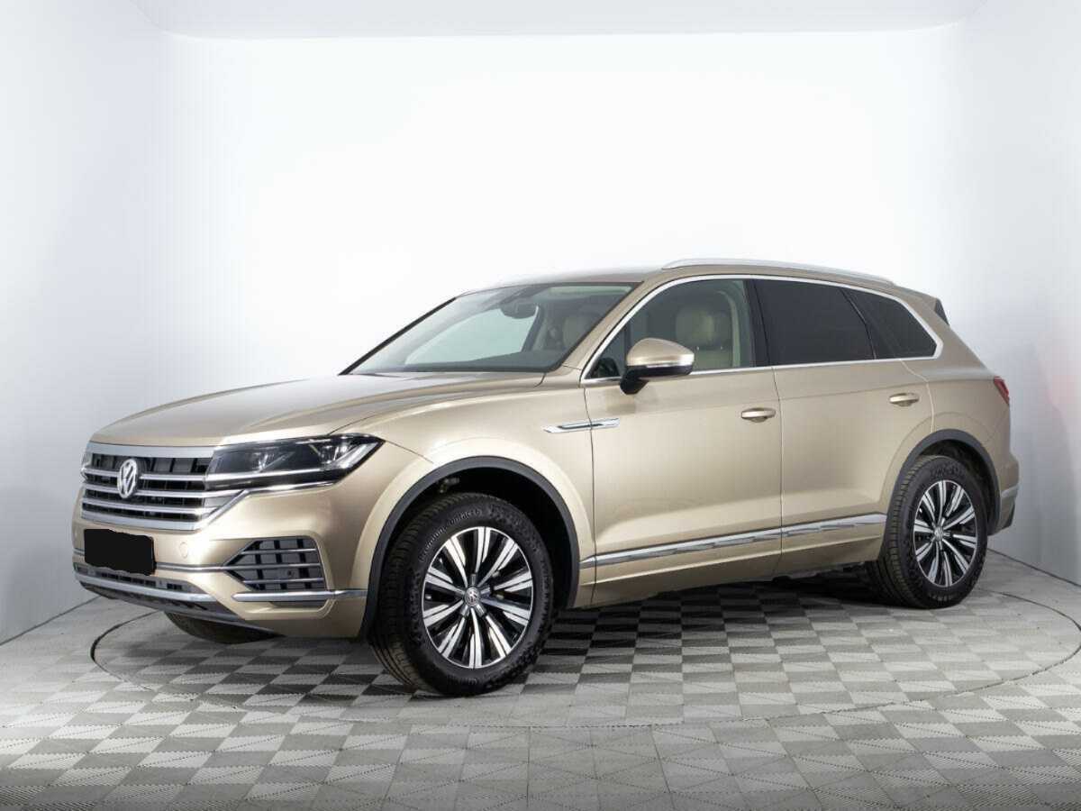 Купить Volkswagen Touareg с пробегом. Посмотреть фото