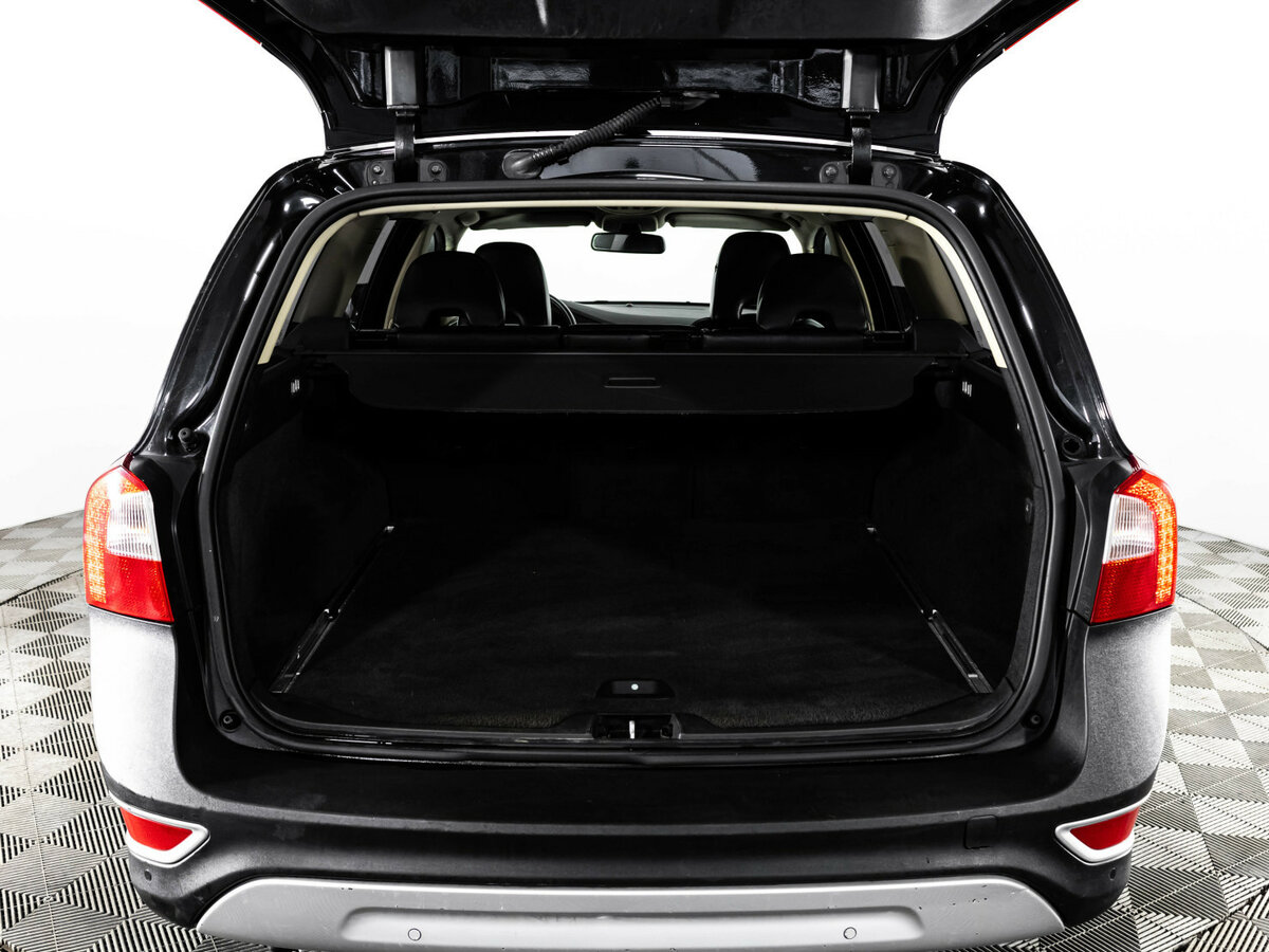 Купить Volvo XC70 с пробегом. Фото: #22