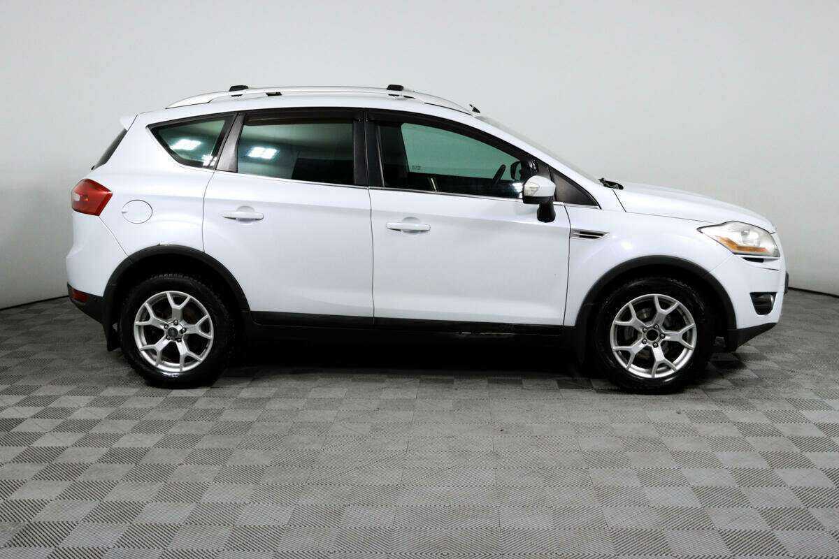 Купить Ford Kuga с пробегом. Фото: #3