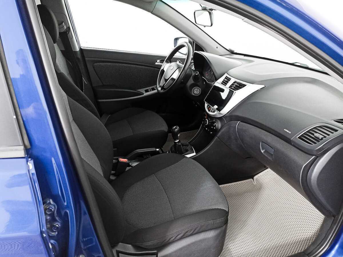 Купить Hyundai Solaris с пробегом. Фото: #8