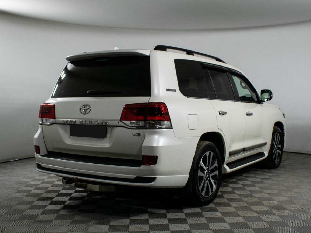 Купить Toyota Land Cruiser с пробегом. Фото: #3