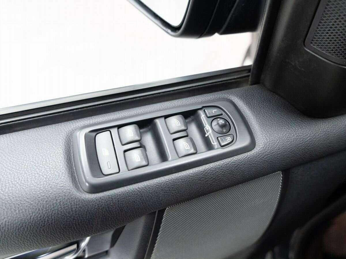 Купить Land Rover Discovery с пробегом. Фото: #12