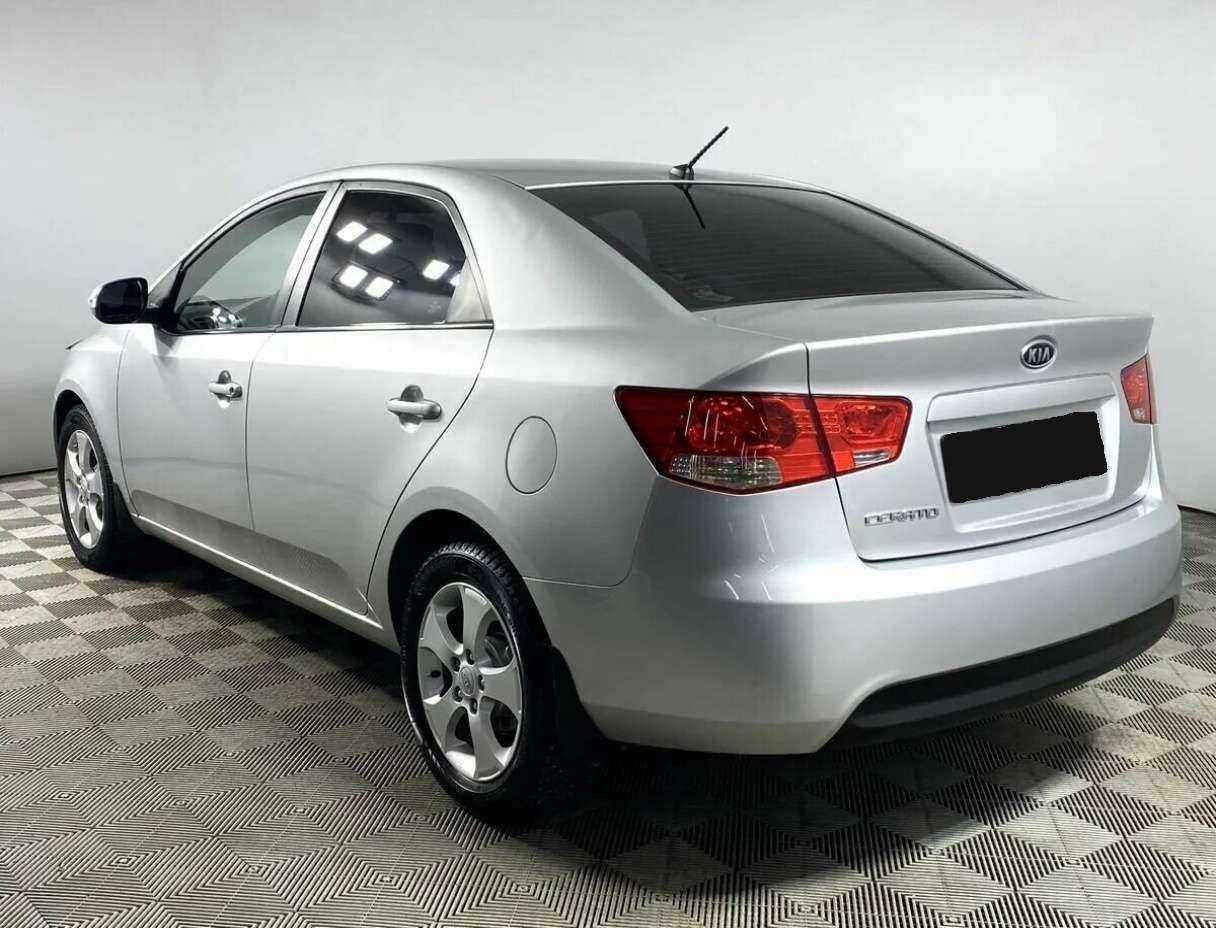 Купить Kia Cerato с пробегом. Фото: #4
