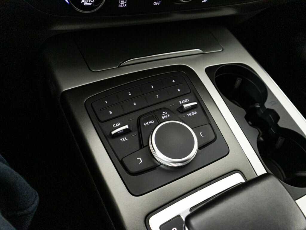 Купить Audi Q7 с пробегом. Фото: #16