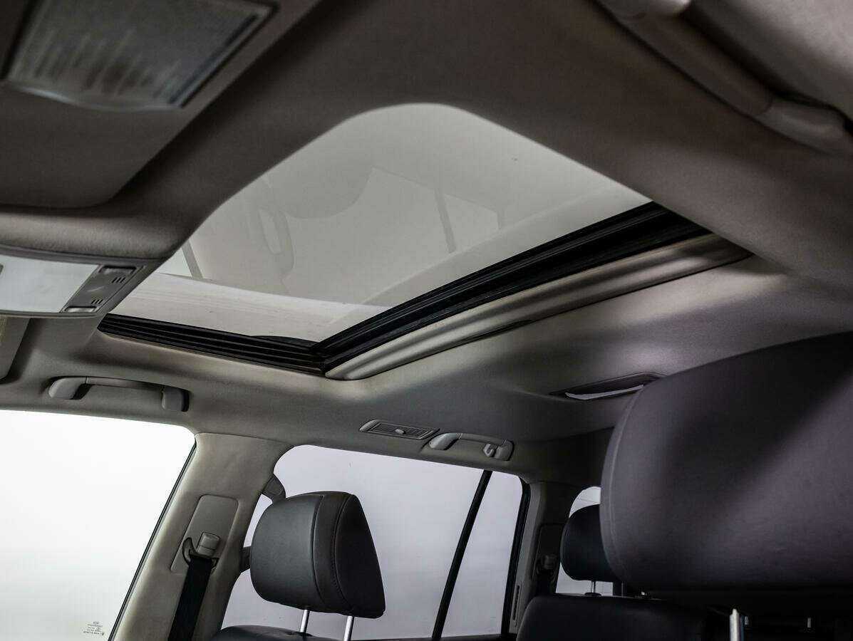 Купить Toyota Land Cruiser с пробегом. Фото: #13