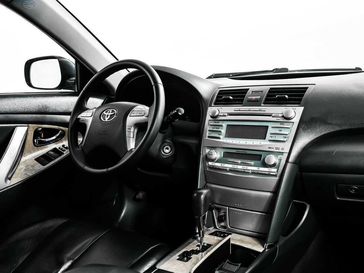 Купить Toyota Camry с пробегом. Фото: #8
