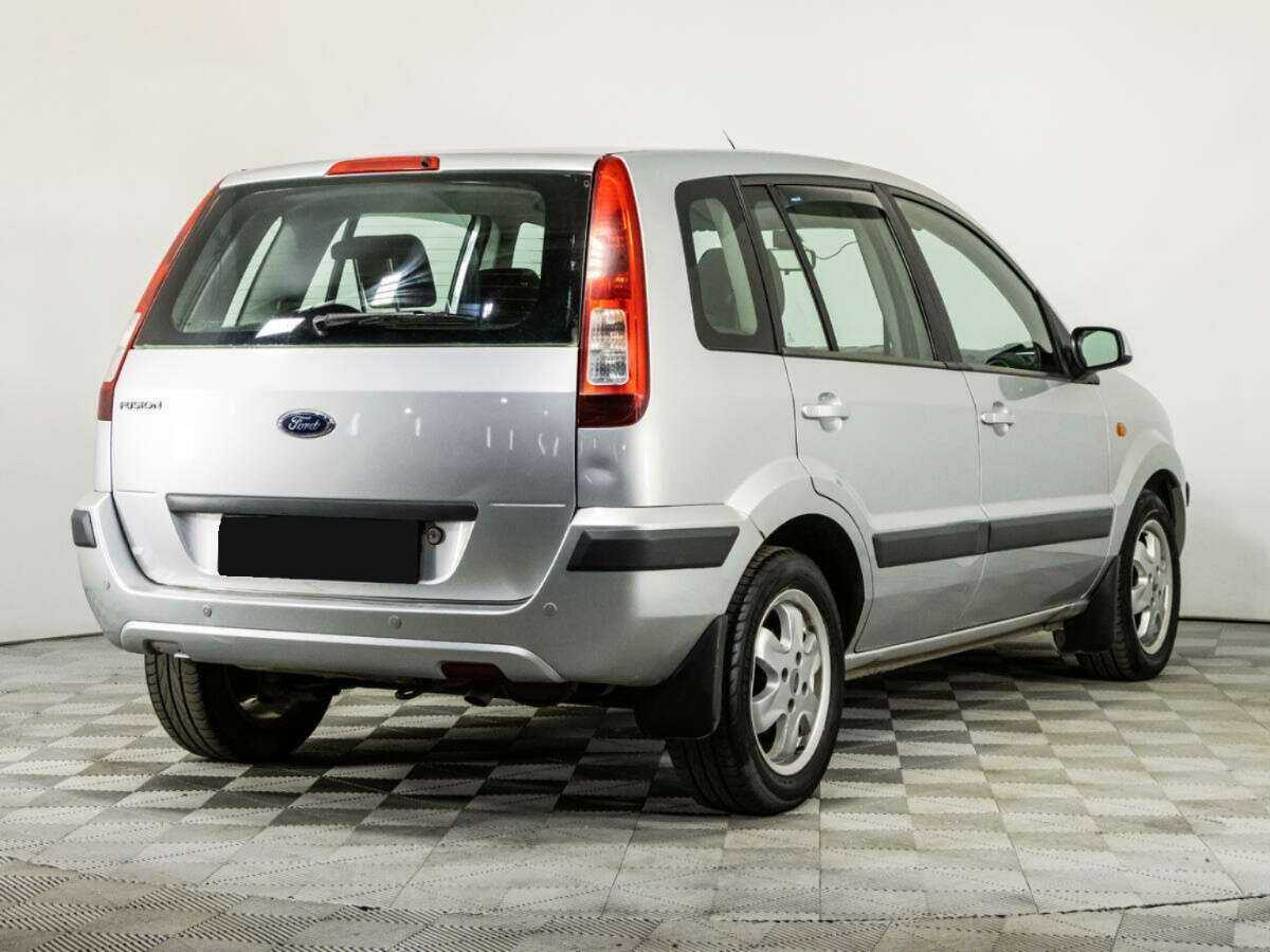 Купить Ford Fusion с пробегом. Фото: #4