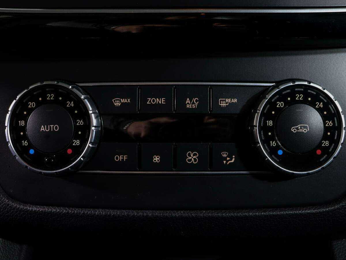 Купить Mercedes-Benz GLE с пробегом. Фото: #25