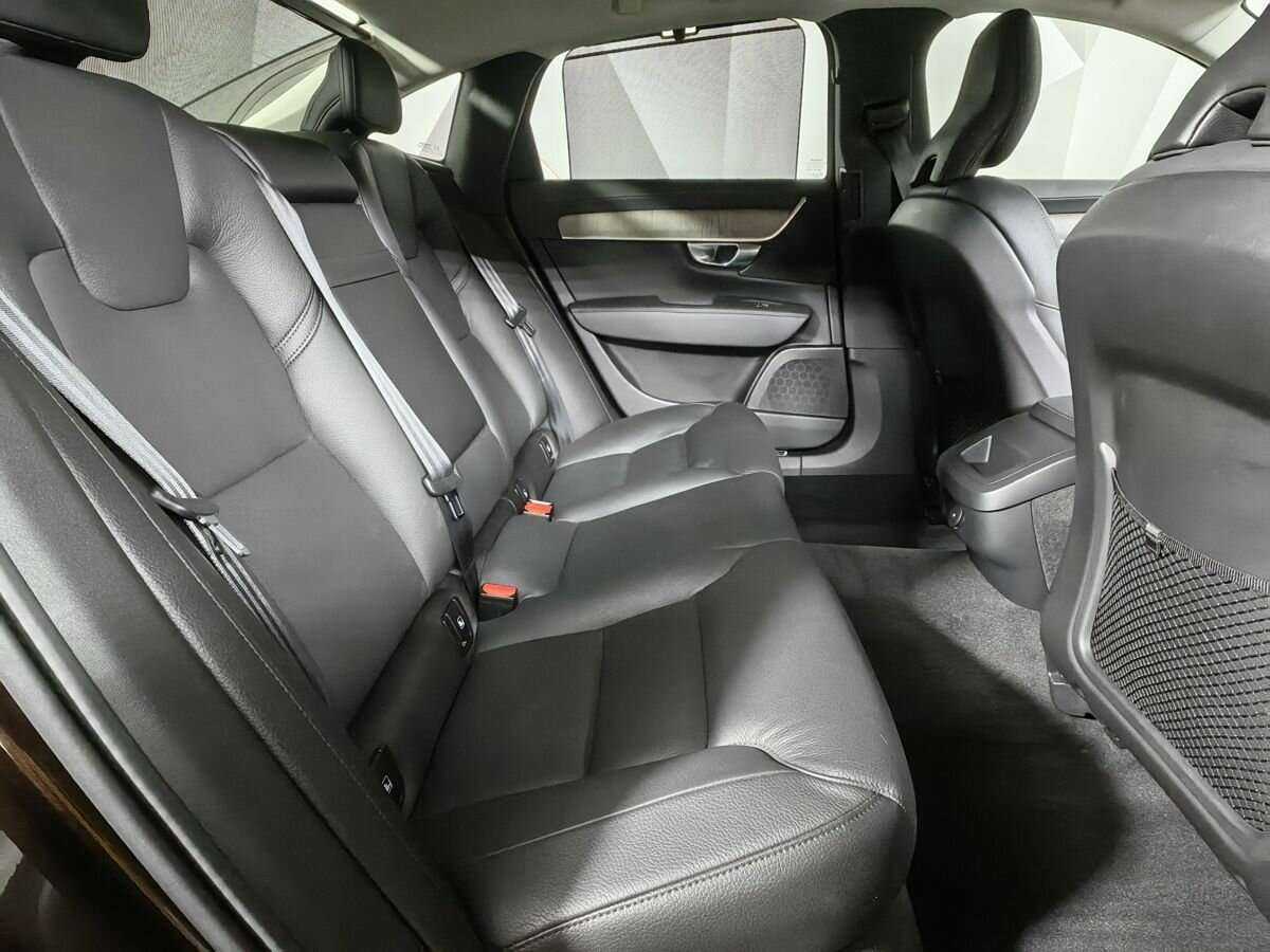 Купить Volvo S90 с пробегом. Фото: #9