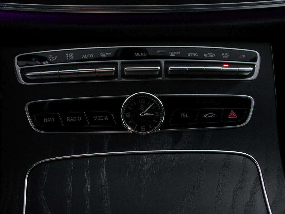Купить Mercedes-Benz E-Класс с пробегом. Фото: #14