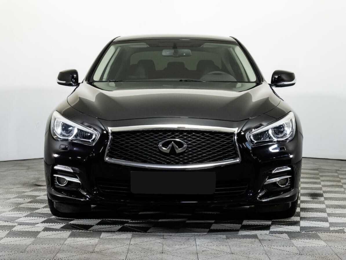 Купить Infiniti Q50 с пробегом. Фото: #1
