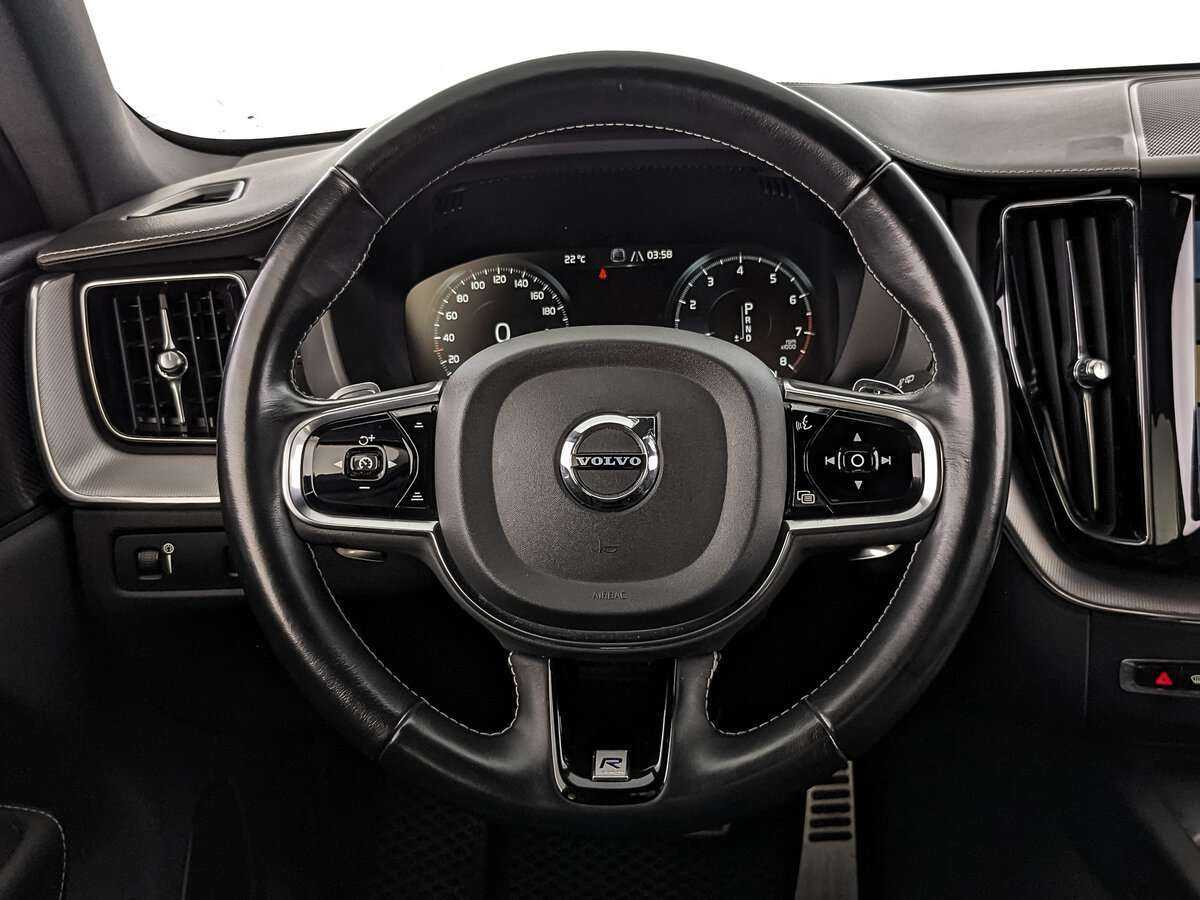 Купить Volvo XC60 с пробегом. Фото: #17